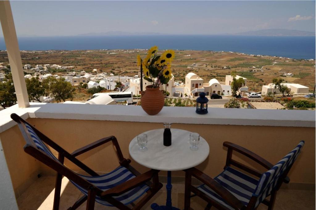Panorama Oia Apartments Room photo